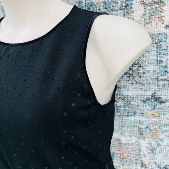 Talbots Polka Dot Dress Size 8P Black, Sleeveless, Knee Length, Round Neck - Picture 3 of 8